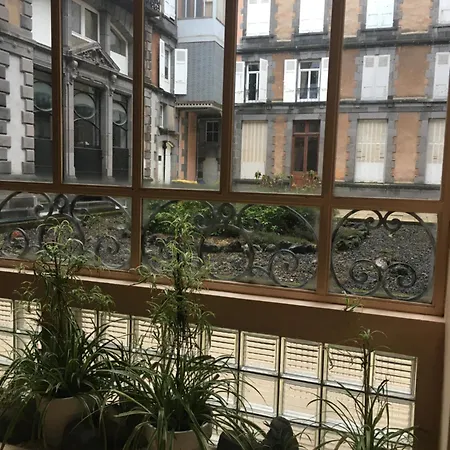 Hyper Centre Dans Ancien Palace Face Aux Thermes Apartment Mont-Dore